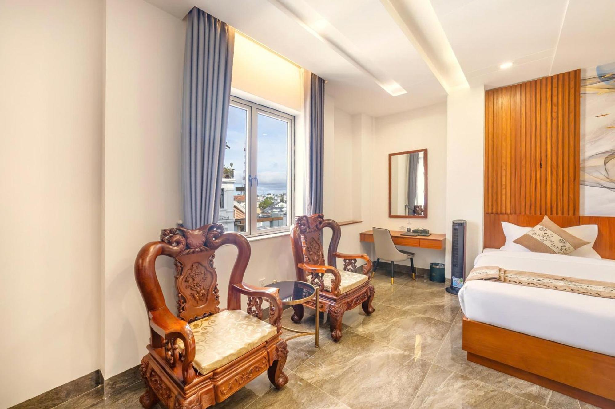 Royal Palace Hotel 3*